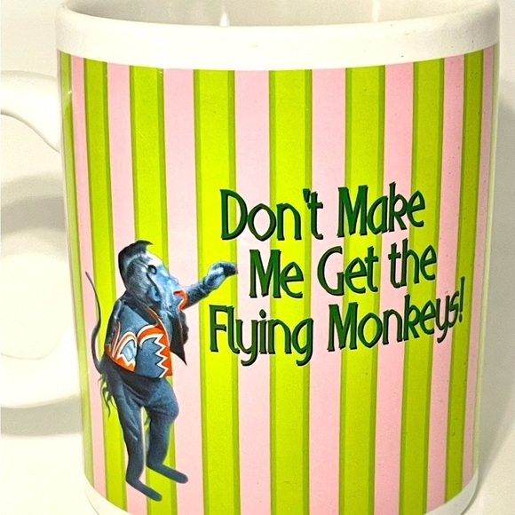 Vintage Wizard of Oz Mug Don’t Make Me Get the Flying Monkeys Ceramic Dorothy - Picture 6 of 6